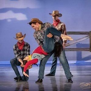 Meet your Posher, Raul